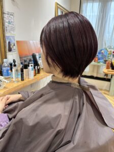 40代の顔まわりカット（うねりと影を補正） 