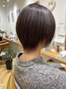 和漢彩染カラー 浦和｜低刺激で艶のある白髪染め（全体カラー）